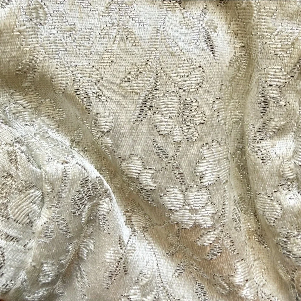 VTG 60s MCM Ivory Fabric Silver Jacquard Wedding Clutch Purse Kiss Clasp 6x6